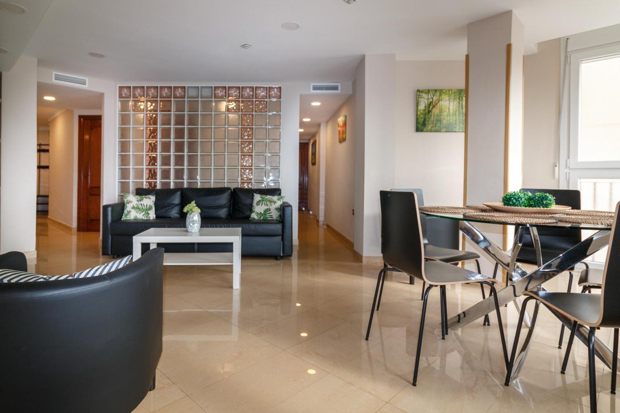 Fantastico Apartamento Para 7 Personas En La Mejor Zona Lägenhet Málaga Exteriör bild
