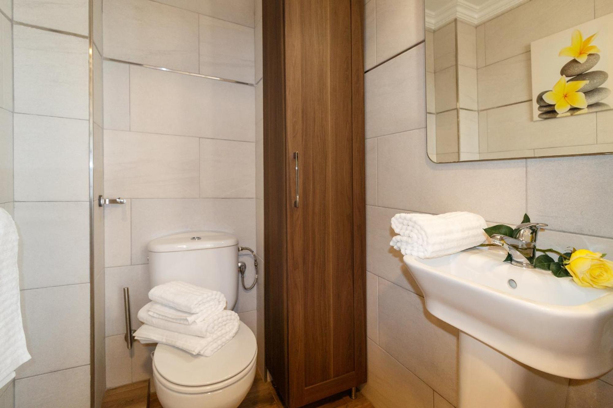 Fantastico Apartamento Para 7 Personas En La Mejor Zona Lägenhet Málaga Exteriör bild