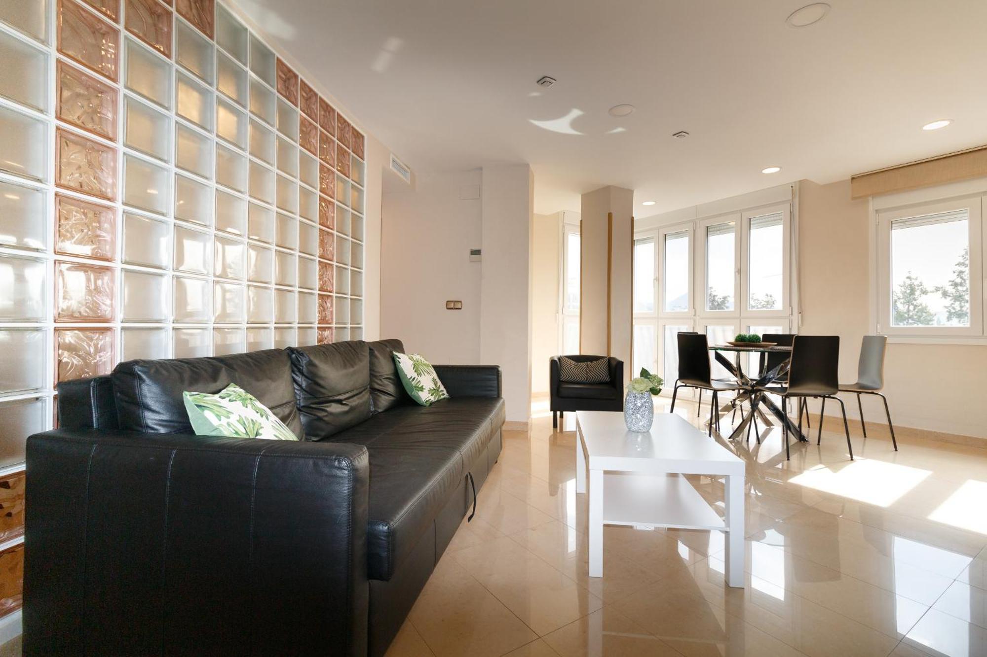Fantastico Apartamento Para 7 Personas En La Mejor Zona Lägenhet Málaga Exteriör bild