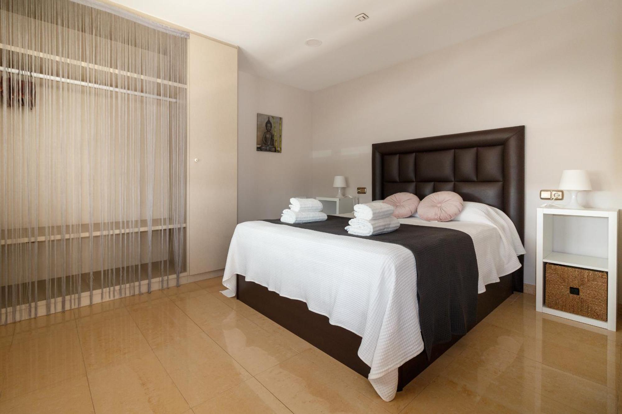 Fantastico Apartamento Para 7 Personas En La Mejor Zona Lägenhet Málaga Exteriör bild